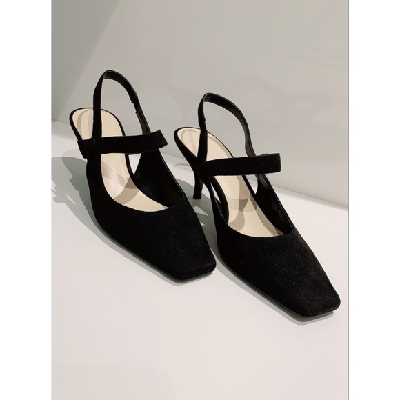 Meet your Posher, The Chair In The Corner - Picture 4 of 16